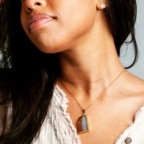 14K Gold Plated Raw Citrine Slice Pendant Necklace - Picture 1 of 12